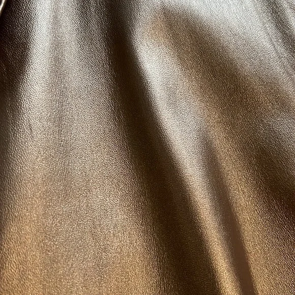 Cold water Creek, size 2K, gold pho leather, great for the holidays - Picture 3 of 3